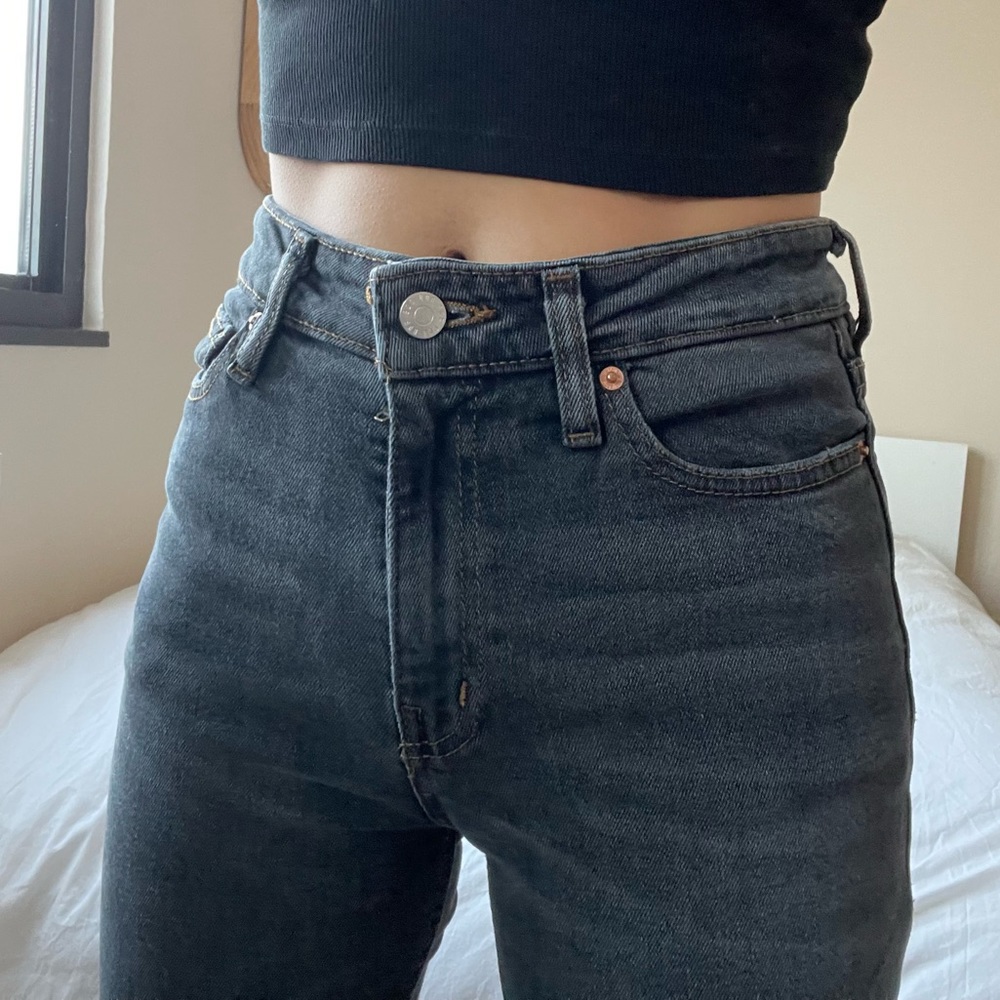 Urban Outfitters BDG straight leg black jeans size 26